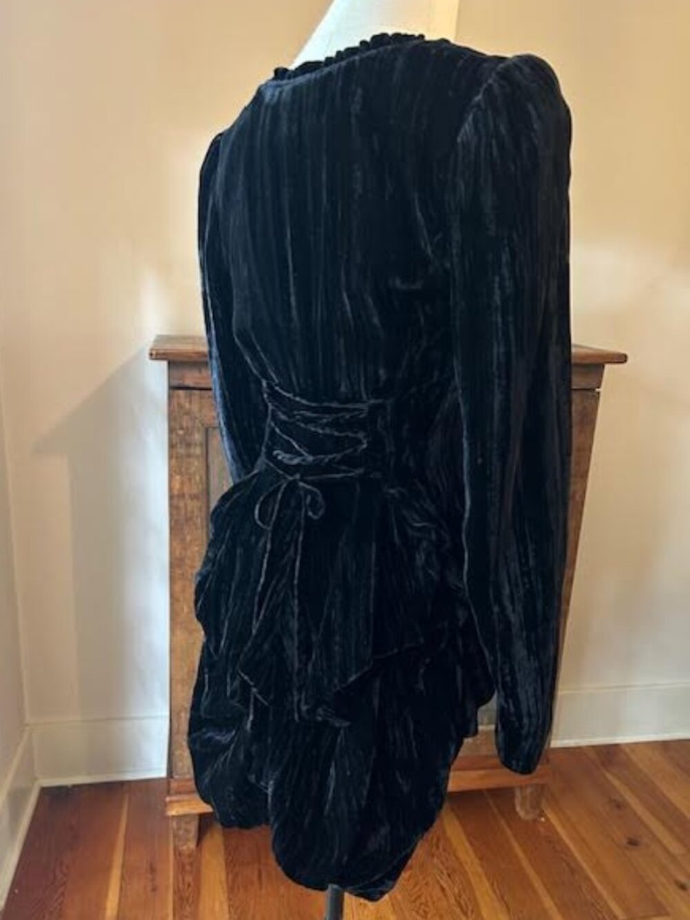 Vintage Y2K Betsey Johnson Black Crushed Velvet Bustle Top - Picture 8 of 12